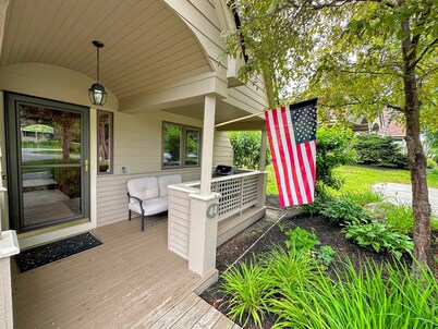 Fv44 Tastefully Updated Single Level With AC, Wifi, Minutes From Skiing!