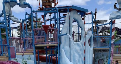 Fv36 Sunny and Homey Fairway Village Townhome Right on the Mount Washington Hotel Golf Course AC!