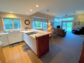 Interior - Fv50 Pet Friendly Single Level Home in Bretton Woods, Walk to Golf Course and Mt Washington Hotel! (Bretton Woods)