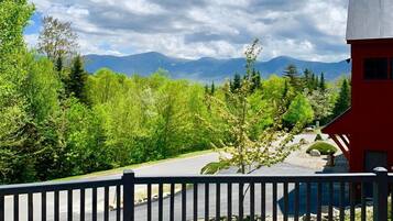 House (5 Bedrooms) | Front of property