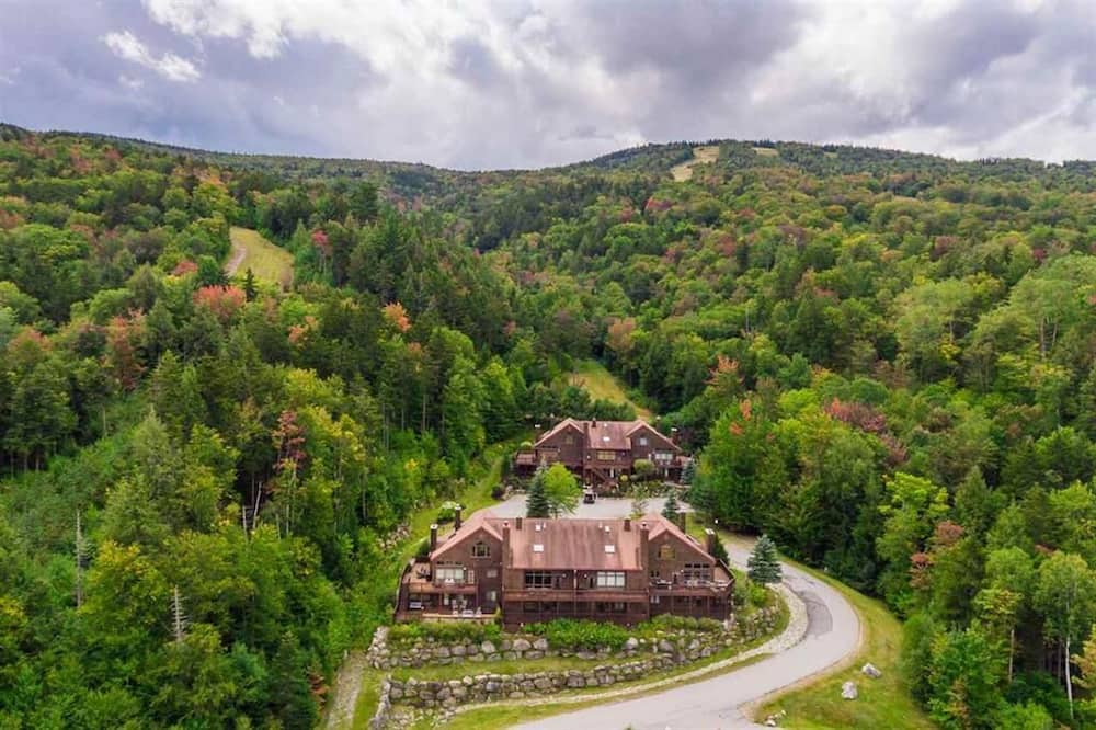 V3 Gorgeous Ski-in Mountain View Townhouse With Amazing Views in Bretton Woods