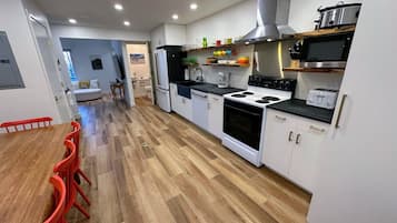 Villa (4 Bedrooms) | Interiør