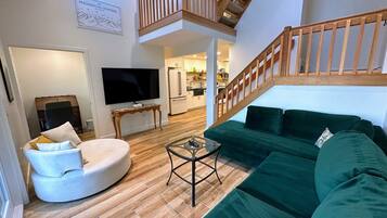 Villa (4 Bedrooms) | Interior