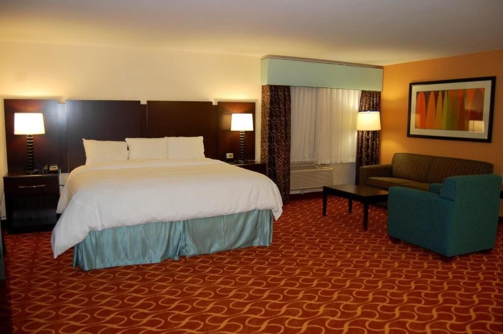 Executive Suite | Langsir/tirai gelap terus, seterika/papan seterika, Wi-fi percuma 