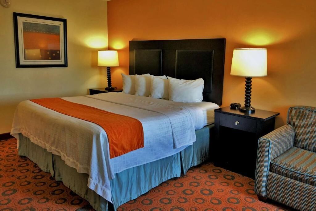 Blackout curtains, iron/ironing board, free WiFi, wheelchair access