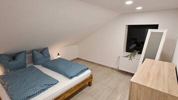 2 chambres, lit parapluie, Wi-Fi gratuit, draps fournis