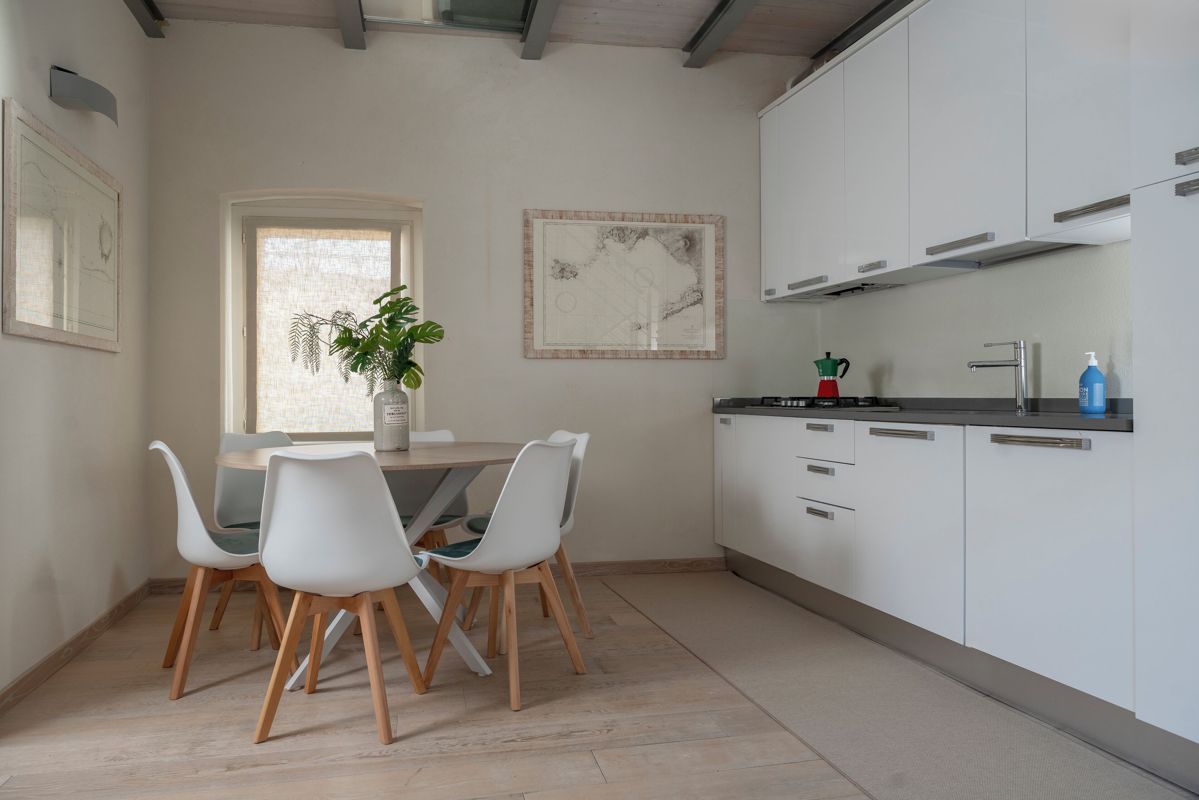 Leilighet, terrasse, utsikt mot bukt | Eget kjøkken