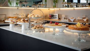 Colazione completa inclusa, servita tutte le mattine
