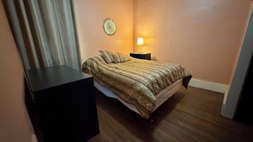 3 soverom, strykejern/-brett, wi-fi (inkludert) og sengetøy