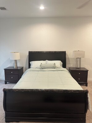 3 habitaciones, tabla de planchar con plancha y wifi gratis