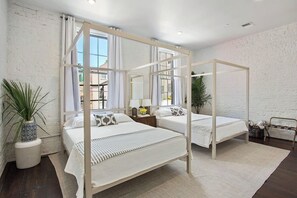 2 dormitoris, planxa i posts de planxar, wifi i roba de llit 