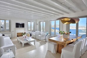 House, Smoking - Divine in Mykonos With 10 Bedrooms and 12 Bathrooms (Mykonos)