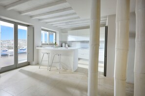 10 bedrooms - Divine in Mykonos With 10 Bedrooms and 12 Bathrooms (Mykonos)