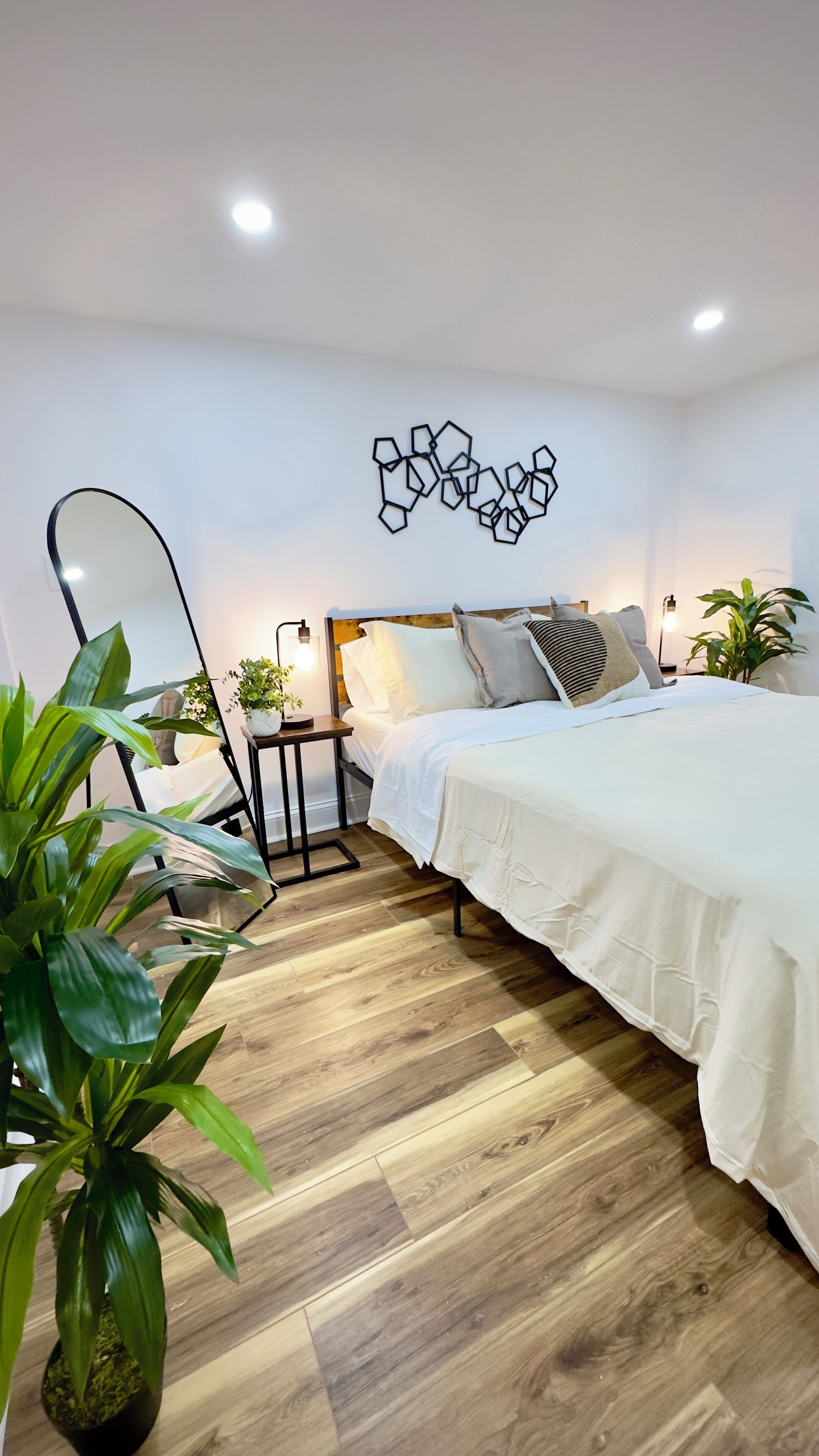 1 habitación, tabla de planchar con plancha, wifi y ropa de cama 