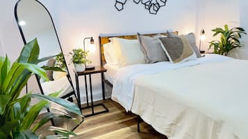 1 habitación, tabla de planchar con plancha, wifi y ropa de cama