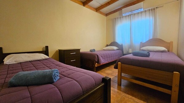 2 dormitorios, escritorio, wifi y ropa de cama