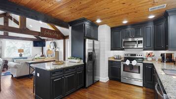 Microwave, stovetop, dishwasher, coffee/tea maker