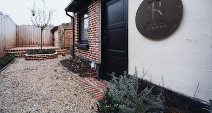 La Cousinerie – Stylish Apartment for 6, Ideal for Families & Business Stays