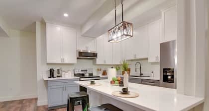 Old Town Rodney Suite apt 1 5 minutes away from Lititz Springs Park