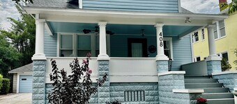 ONE BLOCK from downtown Mount Dora!  Upper Level Duplex 2 bed/1 bath -sleeps 5