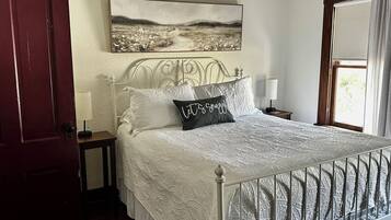 2 bedrooms, iron/ironing board, travel crib, free WiFi