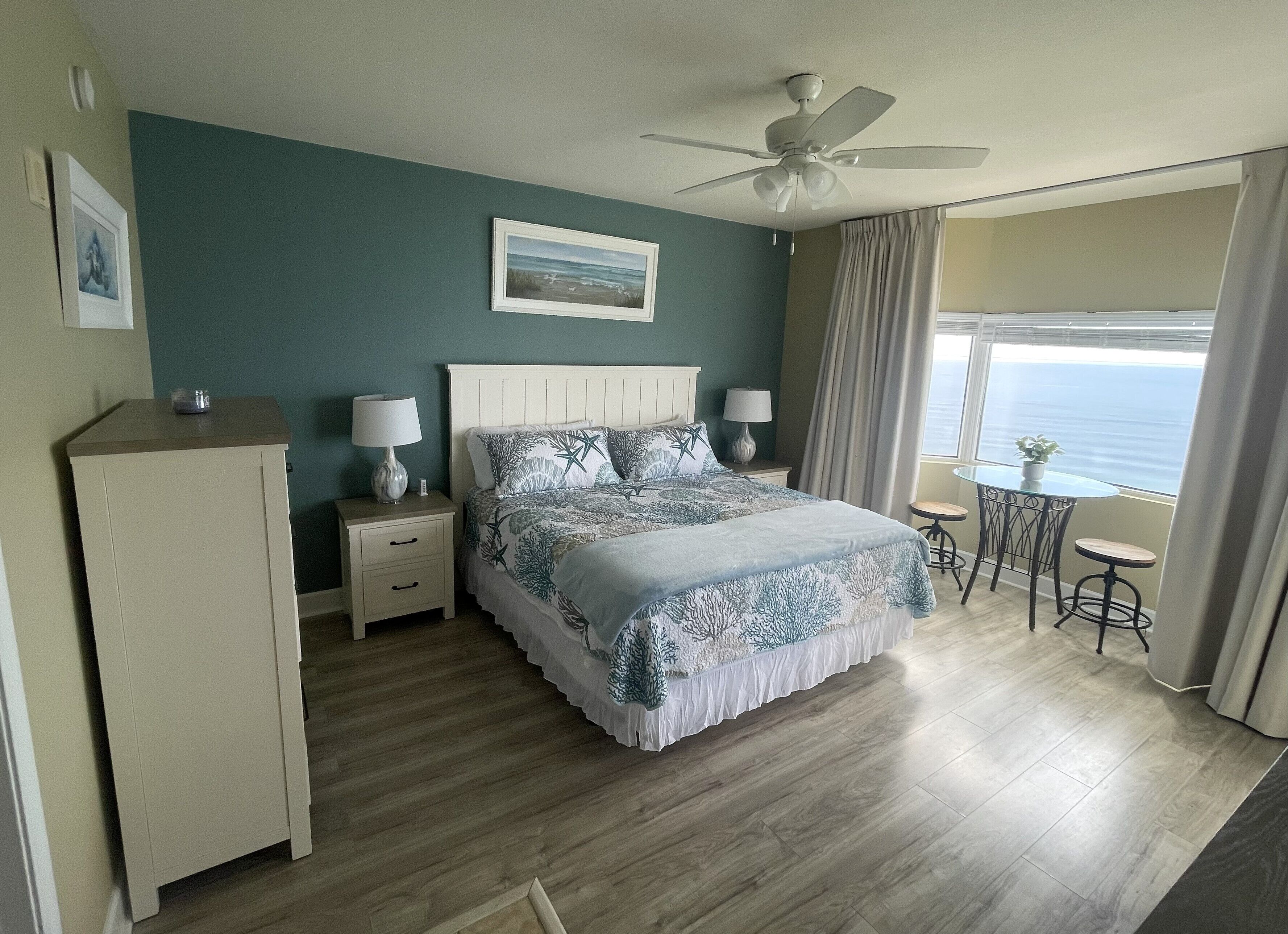 2 bedrooms, iron/ironing board, travel cot, free WiFi