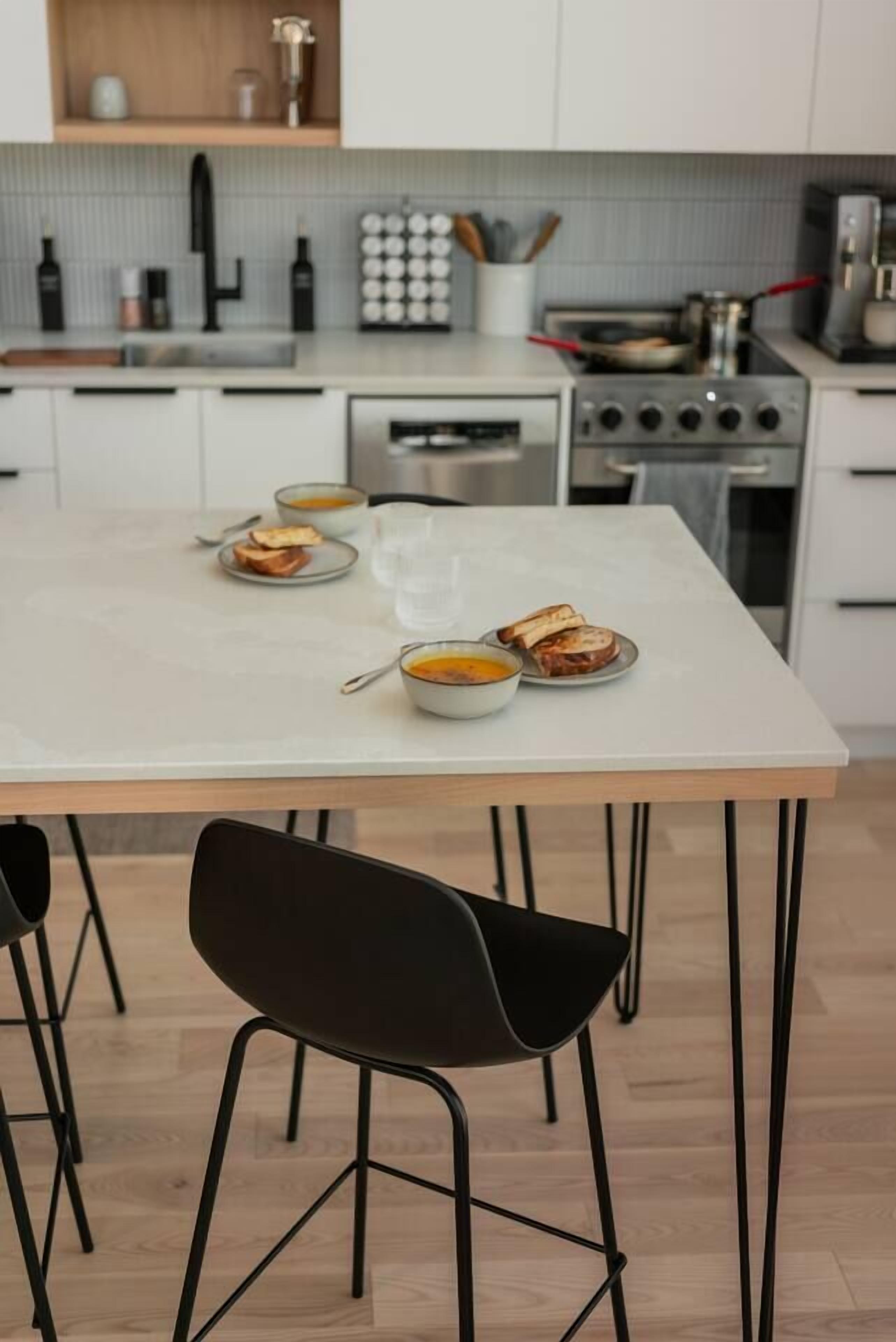 Réfrigérateur, micro-ondes, four, lave-vaisselle