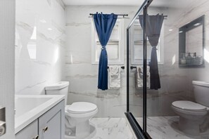 Hair dryer - Modern 5BR Duplex w/ Easy NYC Access & Parking (Bayonne)