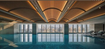 Una piscina techada