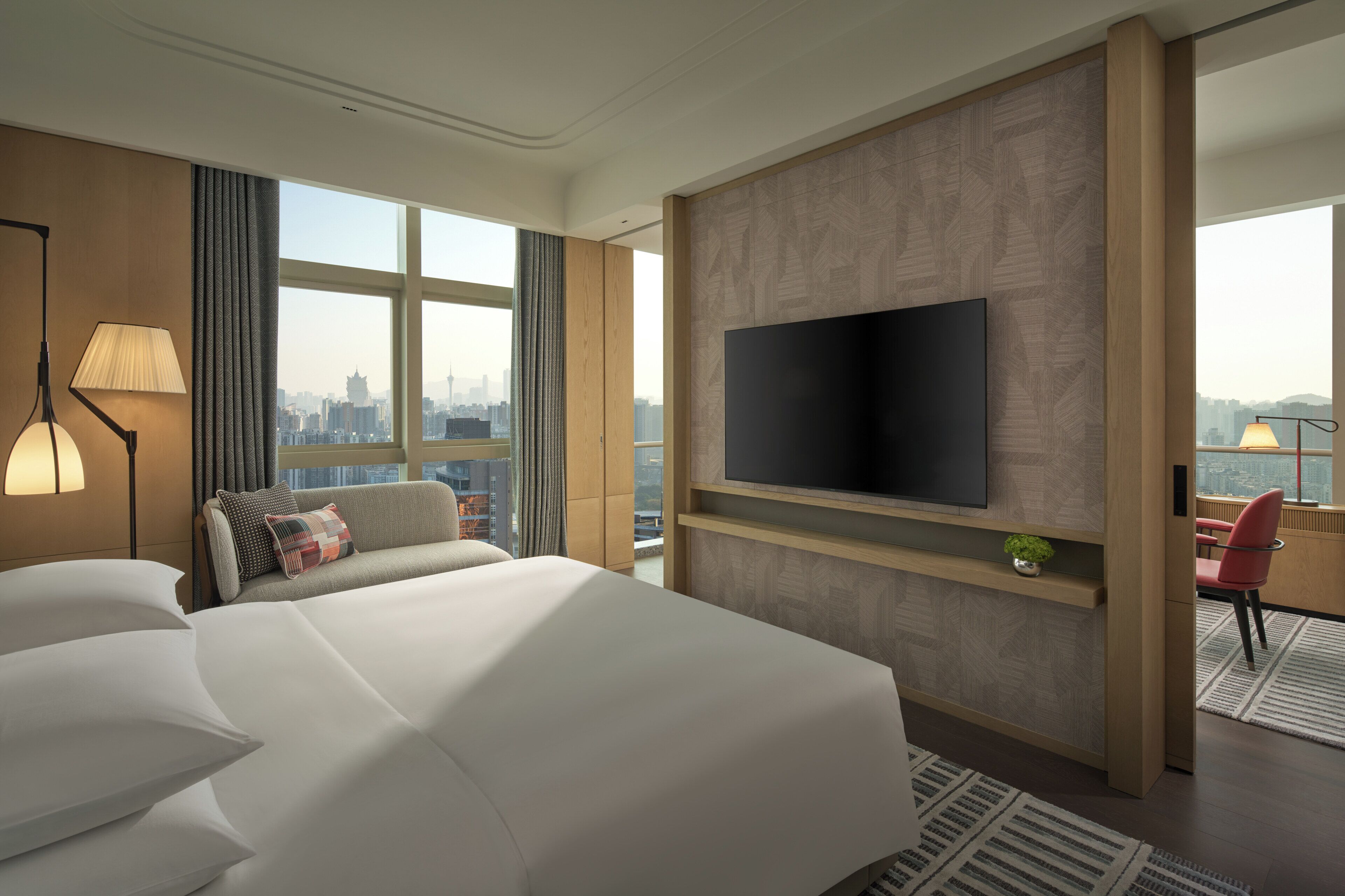 Suite, 1 King Bed (Macau View)