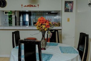 Dining - Extravagant getaway by the beach (Montego Bay)