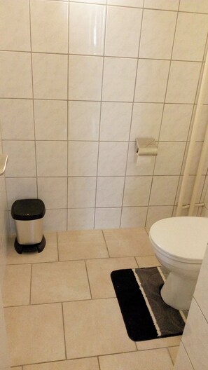 Handtücher, Seife, Toilettenpapier