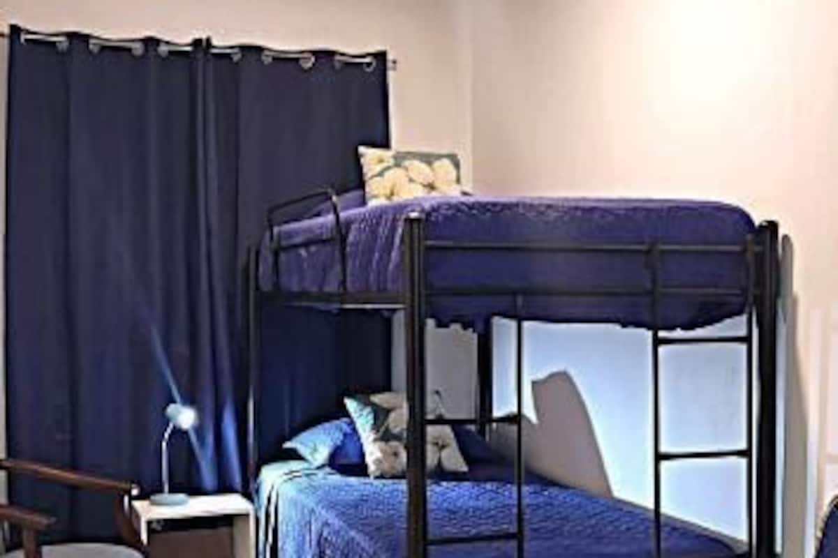 Basic-Zweibettzimmer | Kostenloses WLAN, Bettwäsche