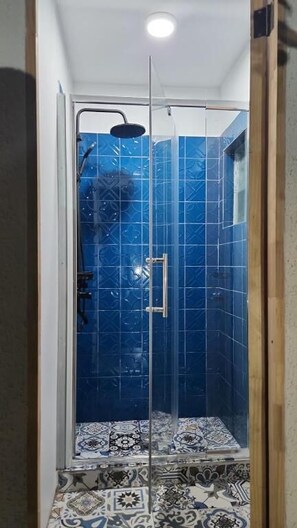 Shower - Alojamiento Estadio Nacional (Ñuñoa)