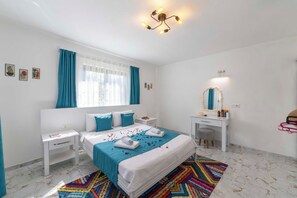 1 bedroom, iron/ironing board, bed sheets - Private Pool, Jacuzzi, Conservative Honeymoon Villa (Üzümlü)