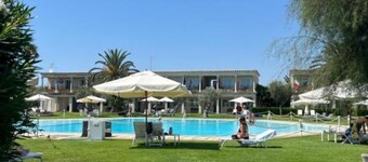 LoveBoatSuiteRome 5 minutes from Fiumicino airport your love retreat