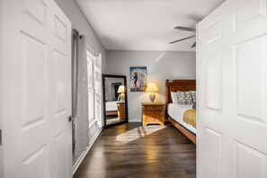 Iron/ironing board, free WiFi, bed sheets - 4BR Home in Highlands Reserve Golf Community (Davenport)