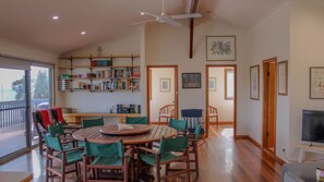 Interior - Perfect Break (upstairs only) (Crescent Head)