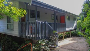 Exterior - Perfect Break (upstairs only) (Crescent Head)