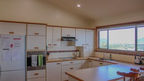 Unclassified image, 5 of 24, button - Perfect Break (upstairs only) (Crescent Head)