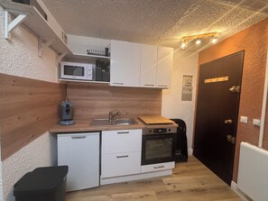 Fridge, microwave, oven, stovetop - Souplex studio at the foot of the slopes (Orcières)