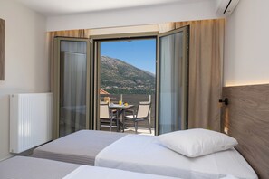 2 bedrooms, in-room safe, iron/ironing board, free WiFi - A new built,  fully equipped residence - 5 min from Myrtos beach and Agia Efimia (Makriotika)