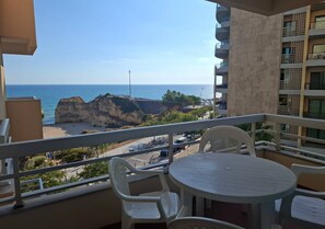 Outdoor dining - PRAIA DA ROCHA - ATLANTICO IV (Portimão)