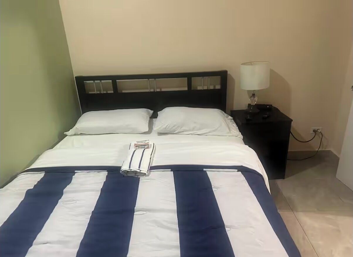 1 makuuhuone, silitysrauta/-lauta, ilmainen Wi-Fi, vuodevaatteet