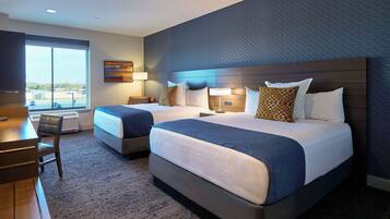 Habitación estándar doble | Caja fuerte, escritorio, espacio para trabajar con un portátil