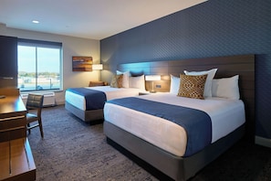 Habitación estándar doble | Caja fuerte, escritorio, espacio para trabajar con un portátil