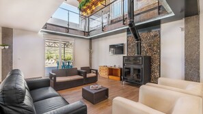 TV, fireplace, ping pong - Casa Rural Las Flores Nigüelas by Ruralidays (Granada)