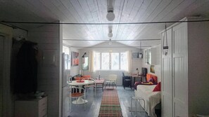 1 bedroom, iron/ironing board, bed sheets