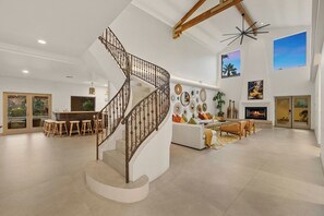 Interior - Kempa Villa - 5 Acre, 8 Bedroom Compound (Palm Desert)