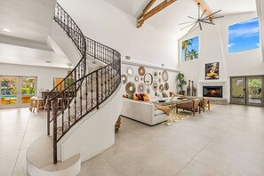 Interior - Kempa Villa - 5 Acre, 8 Bedroom Compound (Palm Desert)